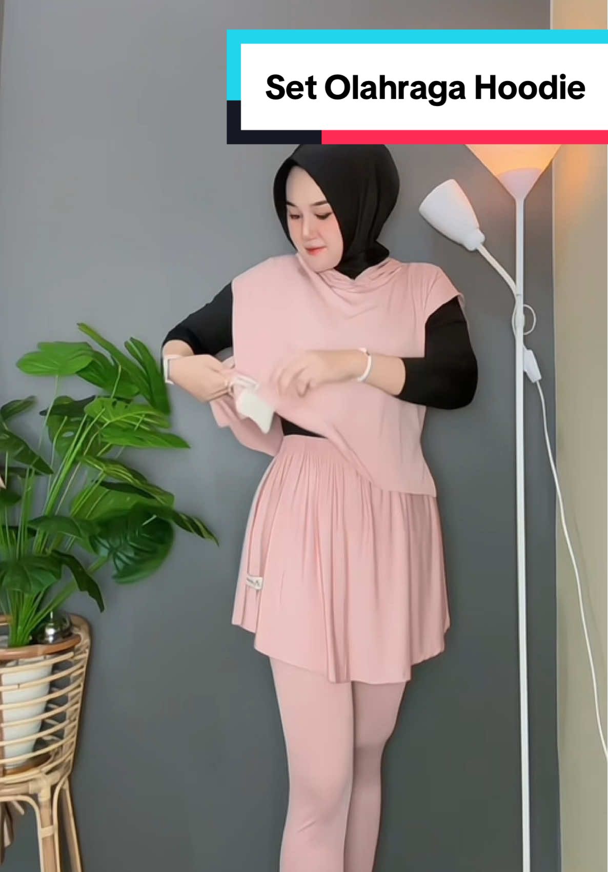 Rekomendasi Setelan Olahraga Wanita 🎀🤍🎀🤍 #ootdolahraga #setelanolahraga #outfitolahraga #zendyelfryanti 