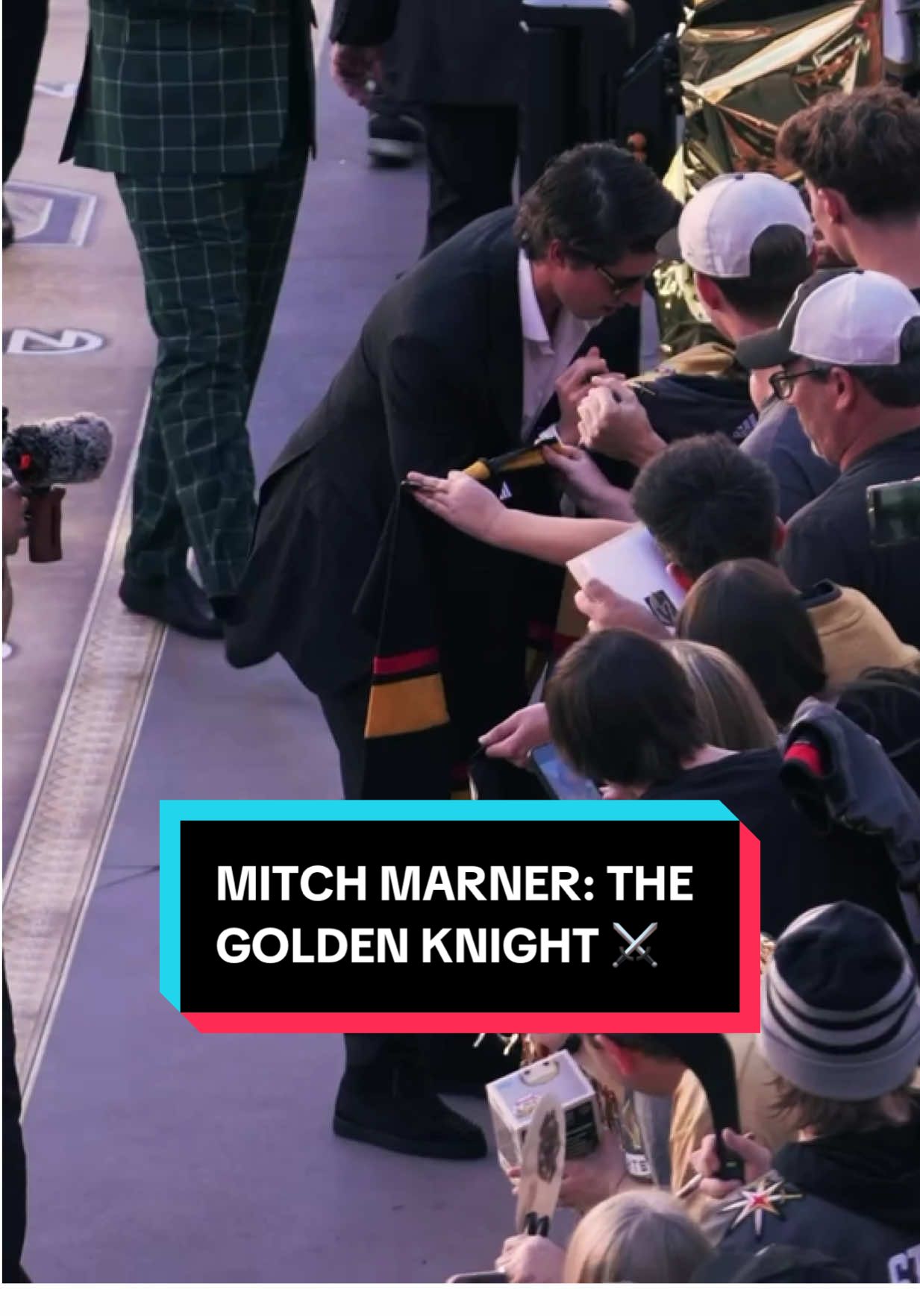 Mitch Marner is in the building 🎰 #NHL #hockey #MitchMarner #NHLFaceOff #sports 