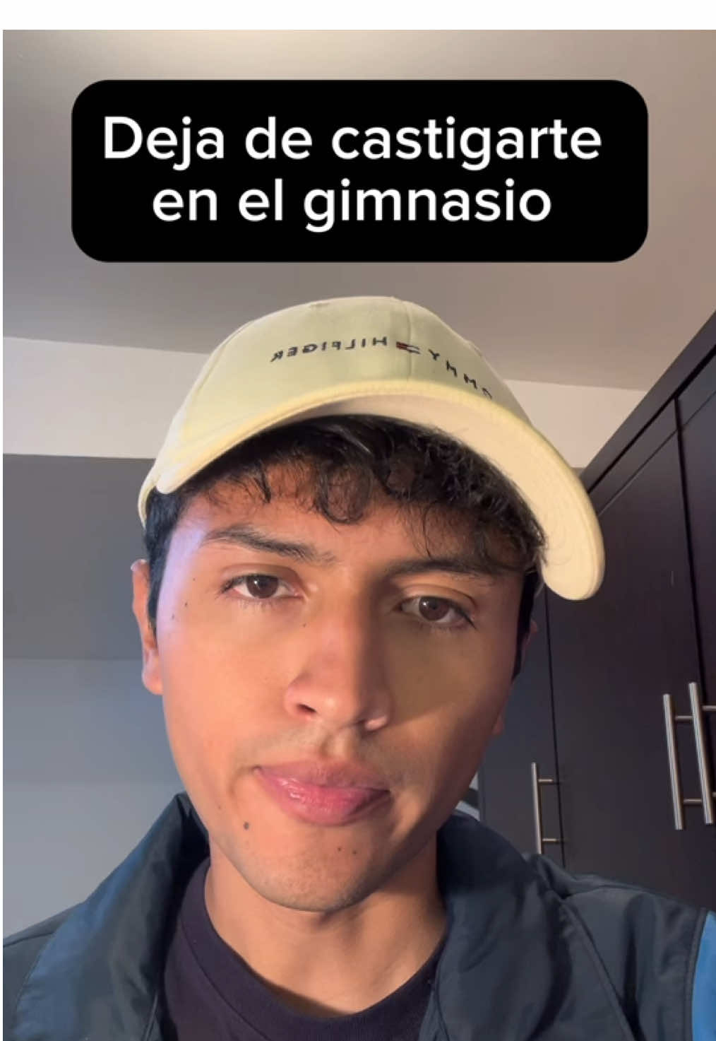 Mejora tu cuerpo en 30 días con mi 👇 Guía completa de alimentación sin gimnasio para verse más joven, piel radiante y cuerpo definido. Incluye: 🥩Planes de comidas semanales (3 niveles: básico, intermedio, avanzado) 🥩Recetas fáciles de preparar 🥩Tips de nutrición para mejorar piel, cabello y energía 🥩Hacks de hidratación y suplementos naturales 🥩 Haces de desayuno y almuerzo rápidos 🥩Cómo organizar el ayuno intermitente para verse más definido 🥩 Mejores snacks que aumentan testosterona y reducen hinchazón 🥩Rutinas de 15 min para activación metabólica Link en el enlace de mi perfil 💪 #nutricion 