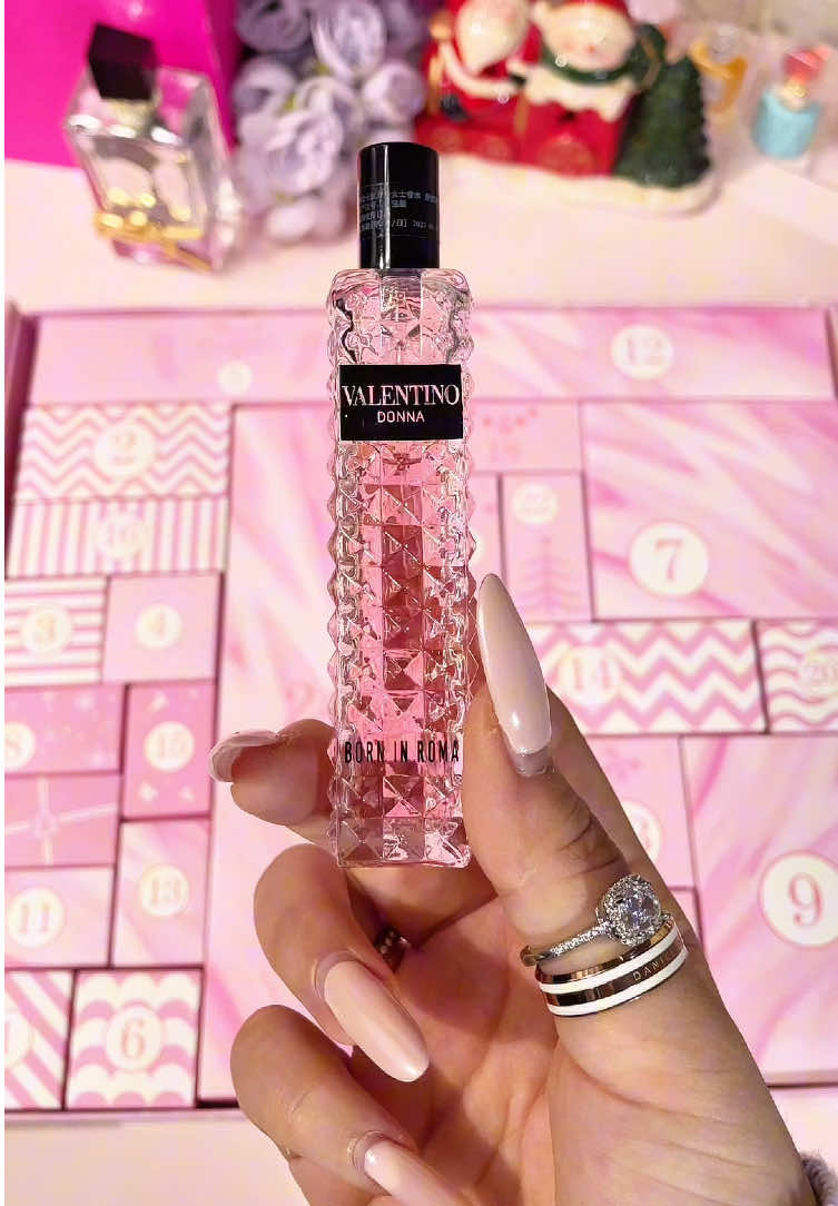 Do you think it’s the top one advent calendar of 2025?#miniperfume #perfumetiktok #Christmas #adventcalendar #giftset 