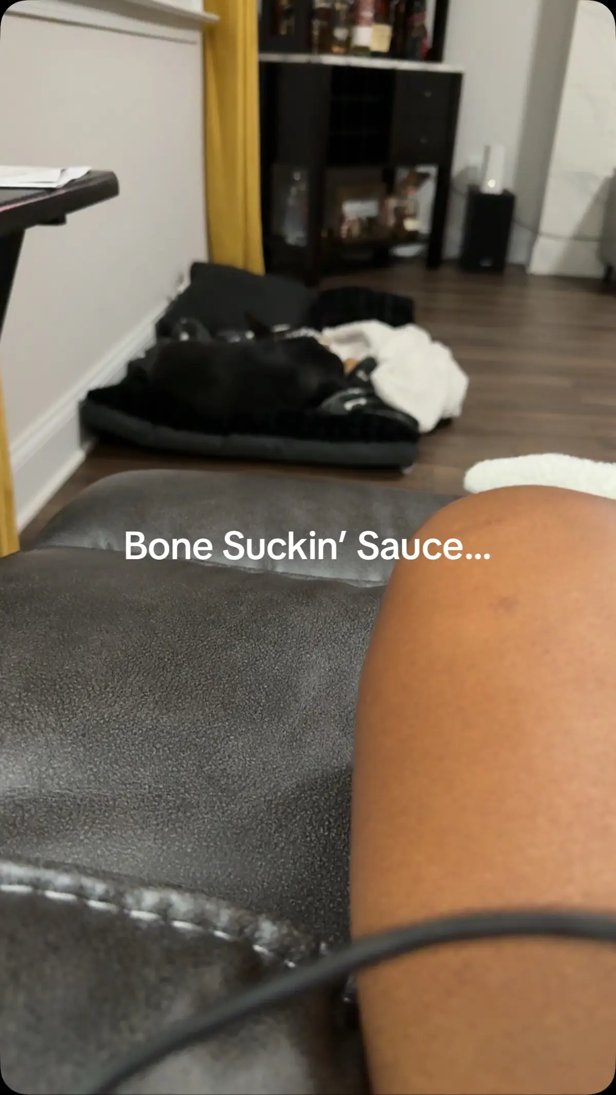 My girlfriend asked me about Bone Suckin Sauce and my mind went left.   #dirtythoughts #sauce #left #letsbefriends #laughs 