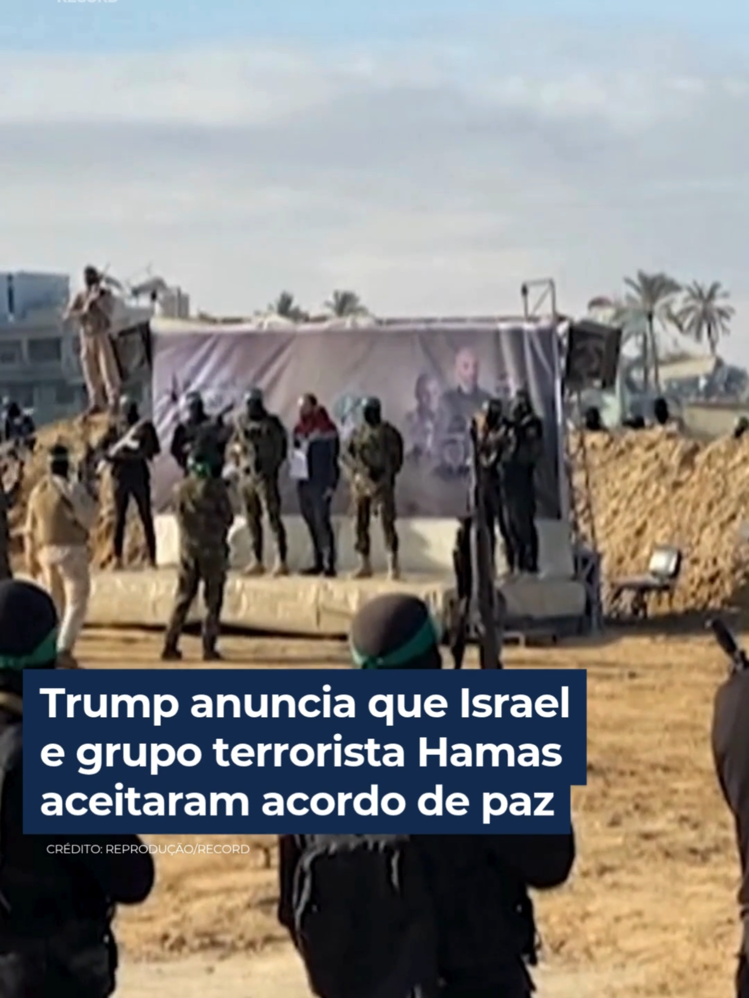 O presidente dos Estados Unidos, Donald Trump anunciou há pouco que Israel e o grupo terrorista Hamas aceitaram o acordo de paz. O anúncio foi feito por meio de uma rede social. As negociações envolveram mediadores do Catar, Estados Unidos e Egito. Israel e Hamas definiram a lista de reféns a serem libertados em troca de prisioneiros. Ainda não há detalhes de como será a rendição dos terroristas e a implantação de um novo governo temporário na Faixa de Gaza. A guerra entre Israel e o Hamas durou dois anos e um dia. 👉 Veja essa e outras notícias em R7.com/JornalDaRecord #JornalDaRecord #JR24H