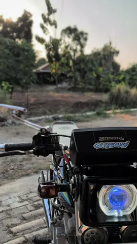 Kapan LogIn?  #glmax #glkotak #glreborn🚀 #parkirganteng #motortua 