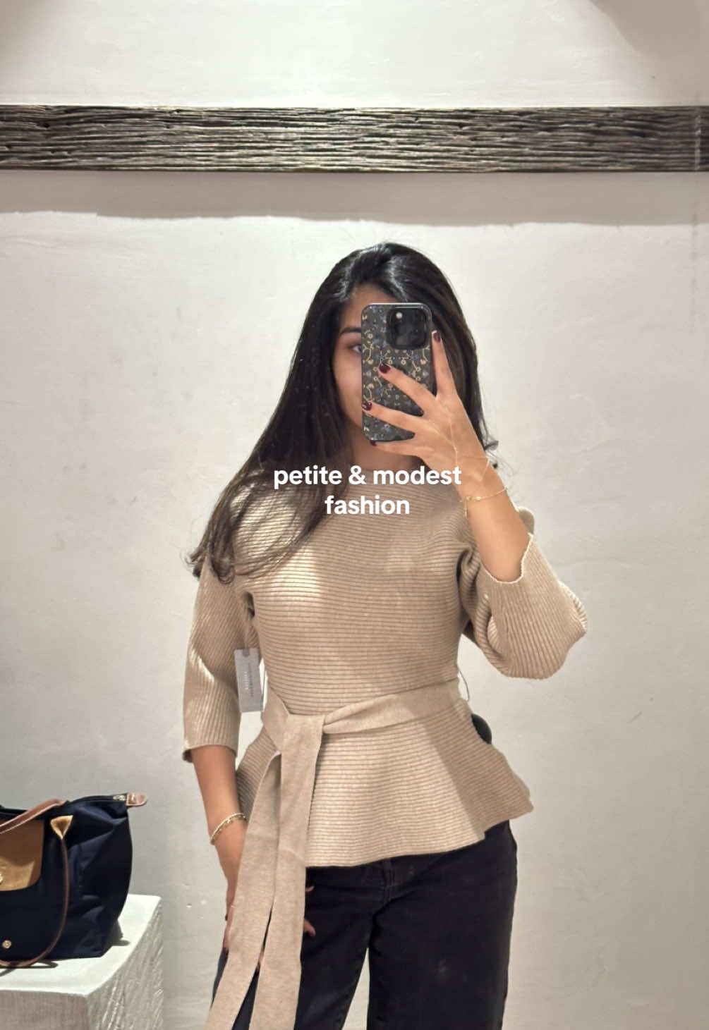 what should i pack!!  petite & modest finds at @anthro before my trip eeeek  #petitefashion #modestfashion #shoppingvlog 