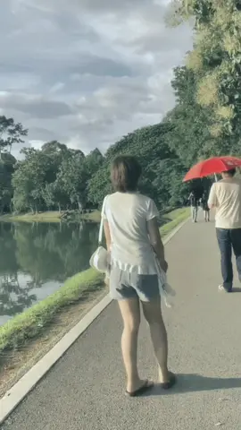 ဆောင်းရာတီလဲရောက်တော့မယ်ရီးစားလေးတစ်ယောက်တော့ရှိထားသင့်တယ်နော်အကိုတို့🫂