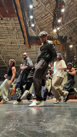 Un Besitooo en la frenteeee … 