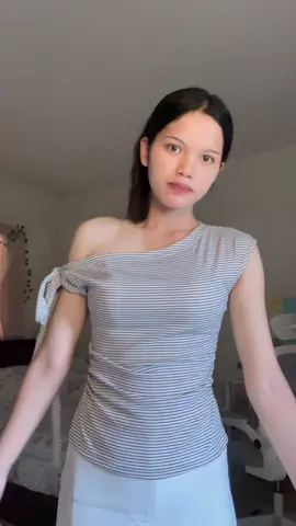 #รีวิว #รีวิวเสื้อ #ปาดไหล่ #เสื้อผ้าแฟชั่น 