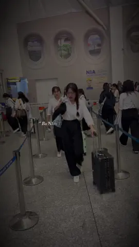 Tiễn bay em Huyền-Hà Tĩnh lên đường sang Saitama… Chúc em nhiều sức khoẻ và thành công nhé #xuatkhaulaodongnhatban #xkldnhatban #xkldnhatban_uytin #nhậtbản #nhatbanchotoinhe 