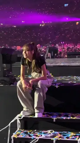Lisa Pretty Dance Reaction To V jk jimin 🥵 #bts #blackpink #kpop #viralreels #foryou @BTS @blackpinkofficial 