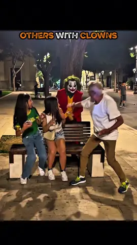 OTHERS WITH CLOWNS V/S THE LAST ONE 💀 #troll #trollface #edit #shorts 