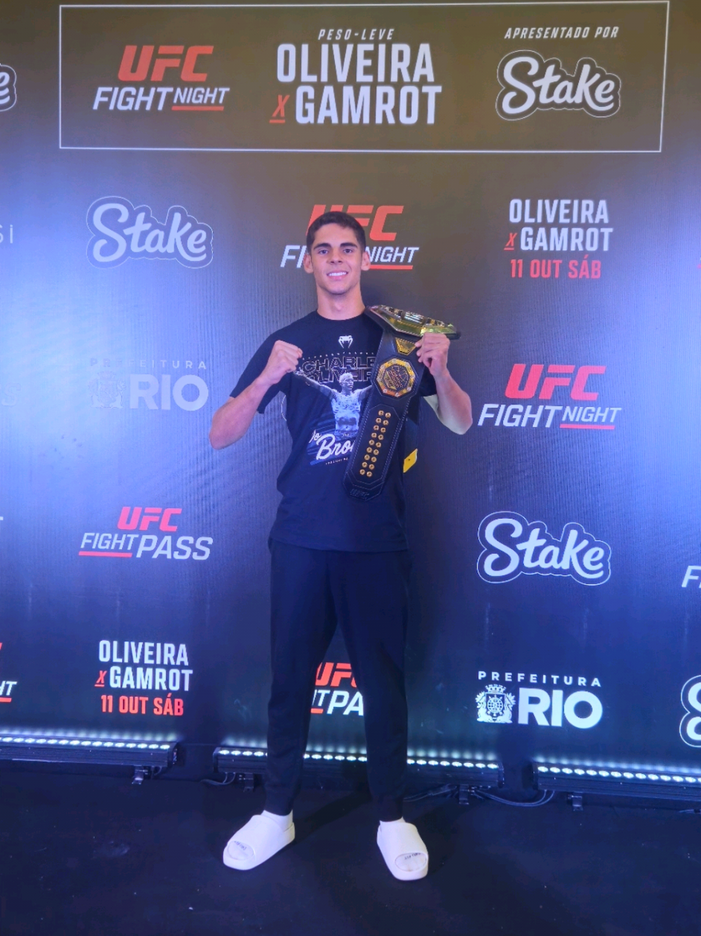 o leão está faminto 🦁 que noite!🥊 #charlesoliveira #dobronx #UFC #brasil #jjb 