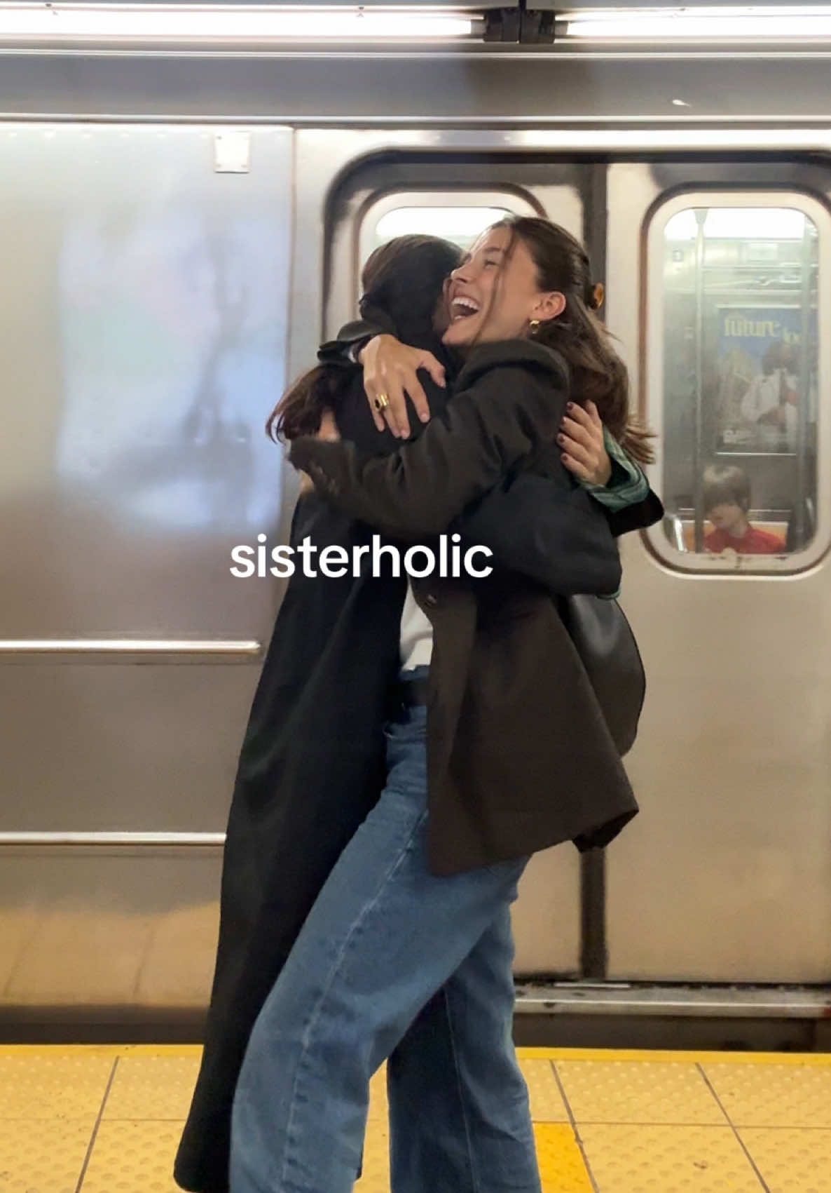 In a room full of people i just look for my sister @Endilarad 🫂⭐️