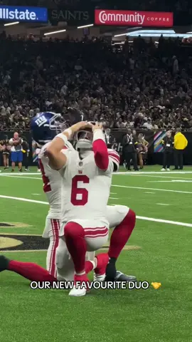 Big fan of these two 🤝 #nflcanada #nfltiktoks #theojohnson #jaxsondart #nygiants 