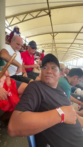 Serba serbi nonton gp 2025. Tiba tiba di wawancarai bule italia..#mandalika #mandalikacircuit #mandalikainternationalcircuit #tourguide #motogpindonesia 