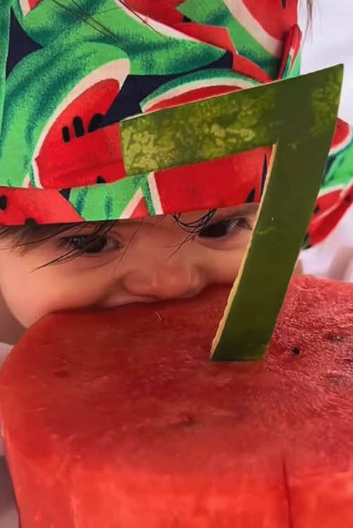 You can't stop smiling with these kids eating moments 🤣#baby #cutebaby #funnyvideos #interesting #fyp #happy #foryou 