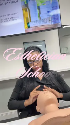 Ignore my hair it’s grind season🥴 #esthetician #estheticiantiktok #estheticianstudent #estheticianschool #fyp 