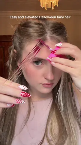 The best way to make your fairy Halloween costume standout this Halloween #fairycostume #fairyhair #hairglitter #halloweenlook 