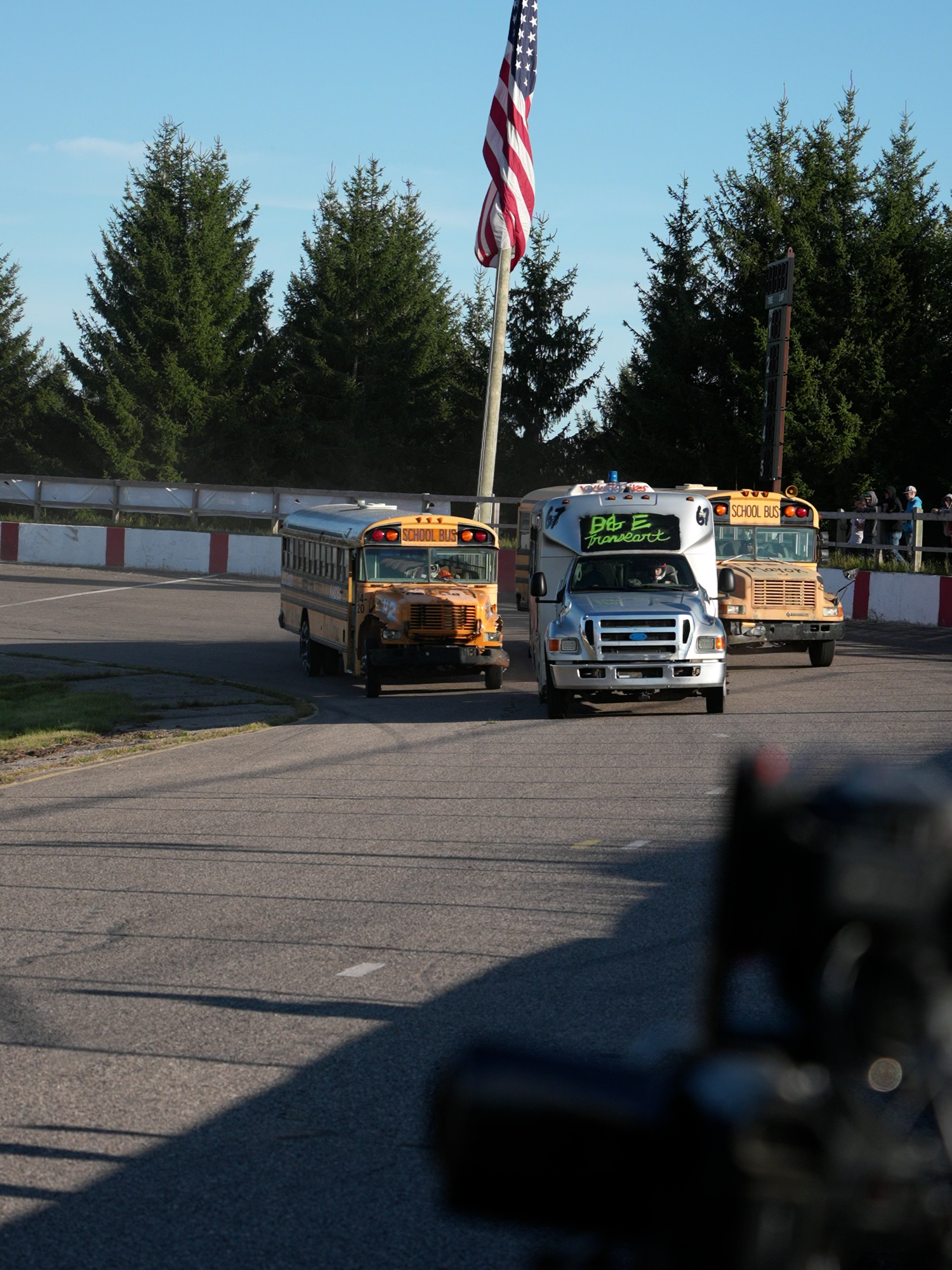 school bus demolition racing LOL #schoolbus #schoolbusraces #onawayspeedway  #schoolbusdemolitionderby
