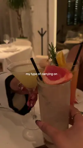 #carryon #Lifestyle #fallaesthetic #gno #prettycocktail 