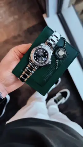 🧐 #Lifestyle #luxury #richlifestyle #money #luxurylifestyle 