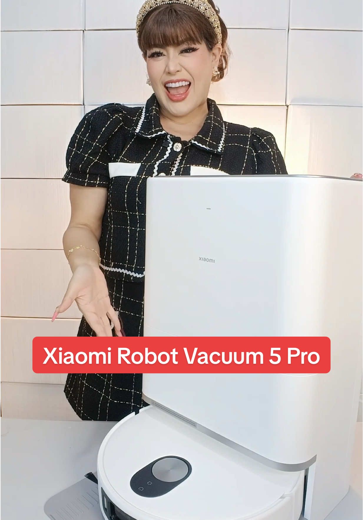 อยากให้บ้านสะอาดเหมือนมีแม่บ้านส่วนตัวไหม ? ต้องมีนี่เลย Xiaomi Robot Vacuum 5 Pro ทั้งดูด ทั้งถู ทั้งล้างตัวเองได้ครบ !!! แรงดูด 20,000Pa / ล้างผ้าด้วยน้ำร้อน / ดูดฝุ่นกลับเข้าฐาน ตั้งเวลาได้ผ่านแอป Xiaomi Home 🏡✨ @Xiaomi Thailand #SmartHome #XiaomiRobot5Pro #ของมันต้องมี #รีวิวของดีบอกต่อ #xiaomi 
