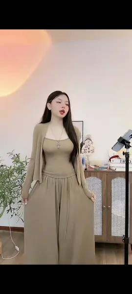 Sét áo 2s mix quần ống rộng đẹp sang mịn #xuhuong #xuhuongtiktok #setthudong #set2s 