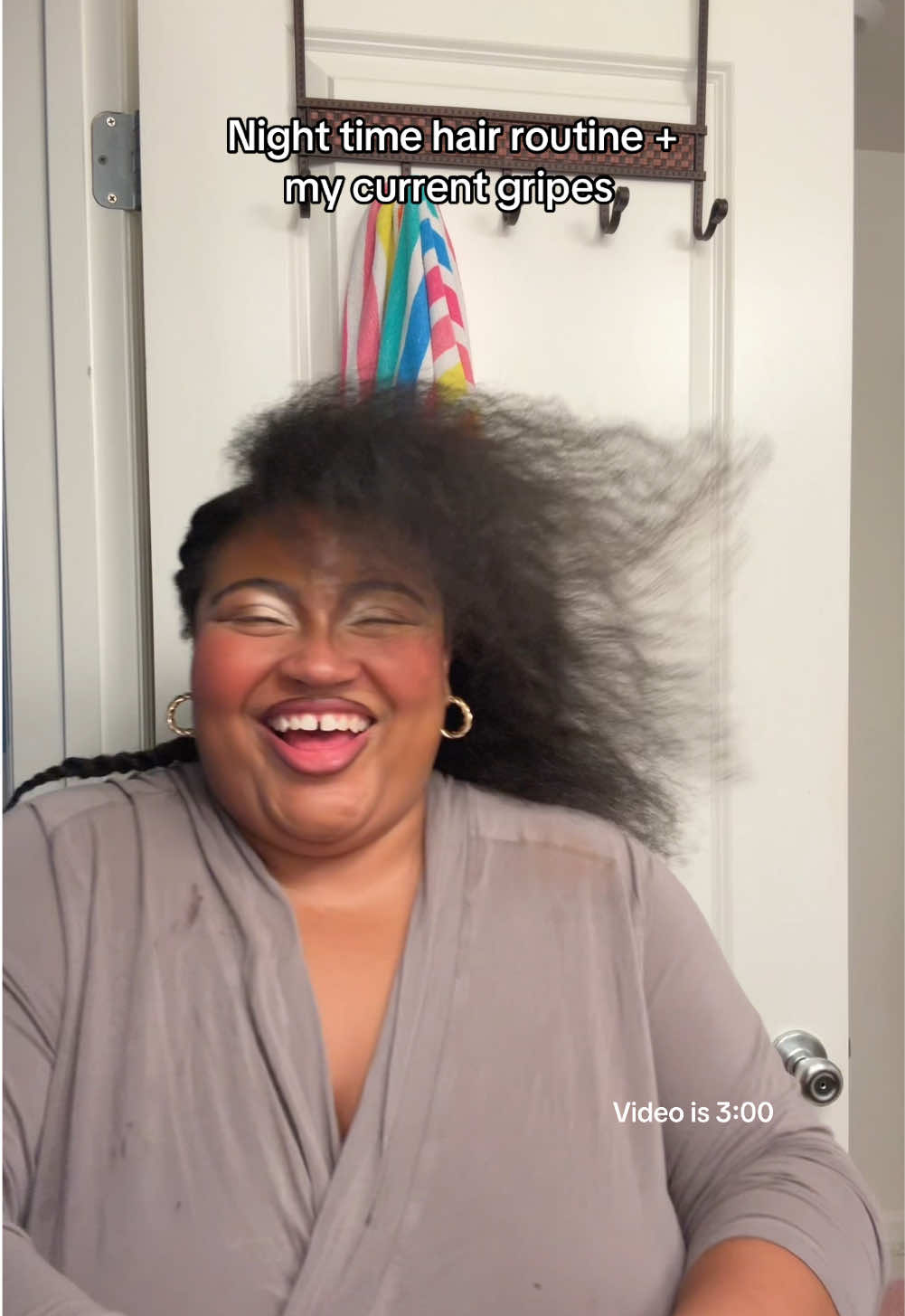 I did exposure therapy with my natural hair and I finally don’t think I look child like when I wear it. Now I just have to see past my length and get over it not being as thick as it was in my youth. Help me! #blackhairtiktok #naturalhairjourney #whimsicalart 