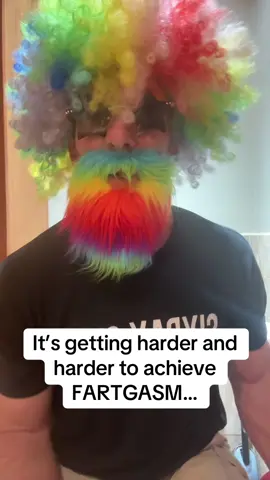 Been running low on gas #farting #musiciansoftiktok #bathroom #fart #clown 