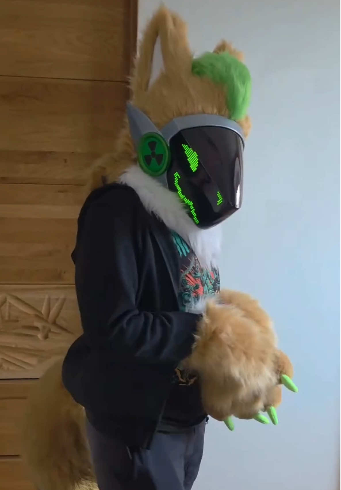 Take a look at this toxic green Protogen mini partial 😍 What do you think about him? #furryfandom #fursuit #furry #fyp #protogen 