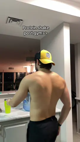 Y si | ig: seanleeman_ #seanleeman #fyp #gym #proteinshake 