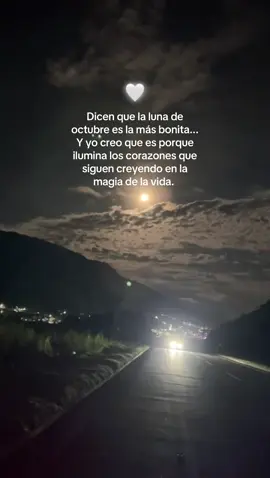 Nunca me cansaría de ver la Luna🥺🤍 Laaa’Amooo🫶🏼 #paratiiii #fouryoupagee #fypシ゚viral🖤tiktok #fyppppppppppppppppppppppp #paratiiiiiiiiiiiiiiiiiiiiiiiiiiiiiiiiii🦋 