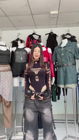 #y2kfashion #1000kveiw🤘🏿🤘❤️🖤 #အိမ်ရောက်ငွေချေနဲ့ပို့ပေးပါတယ် #mandalay #baggyjeans 