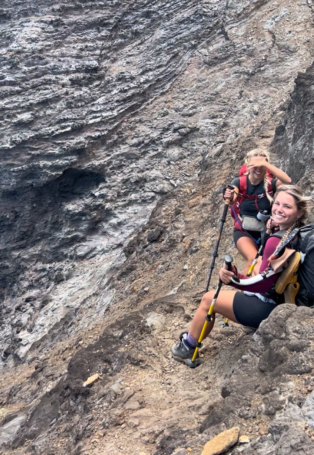 we didn’t throw our sticks #crawlersledge #napalicoast 