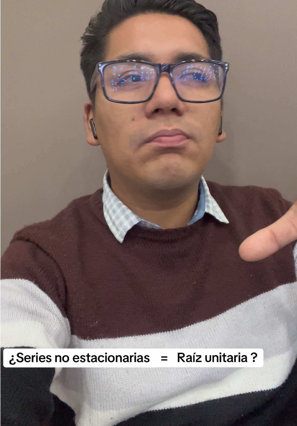 Un aporte que sé que muchos jóvenes que llevan econometría de series de tiempo lo valorarán #econometria #econometrics #macroeconomics #economía 