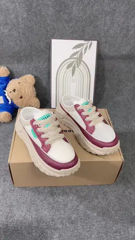Giày sục kiểu dáng thể thao trẻ trung ☺️ #reviewgiay #reviewgiaydepgiare #giaysneaker #giaythethao #xh                