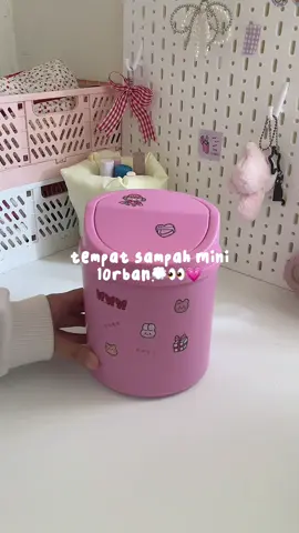 mini tapi berguna banget, bentuknya juga cantik jadi bikin kamar tetep aesthetic😻💗 #tempatsampah #tempatsampahmini #tempatsampahmurah #tempatsampahpink #tempatsampahkamar 