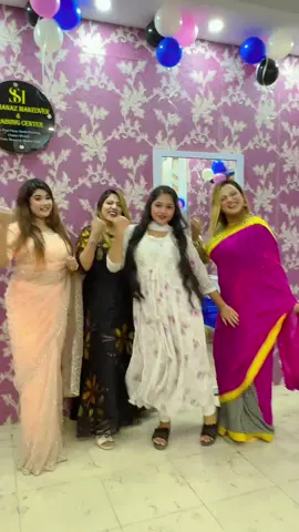 বুকের ভিতর থাইকো বন্ধু🥰#nowrinjahannila #foryoupage #Viralvideo #bdtiktok #viralvediotiktok @Shikha_makeover , সানারপাড় 