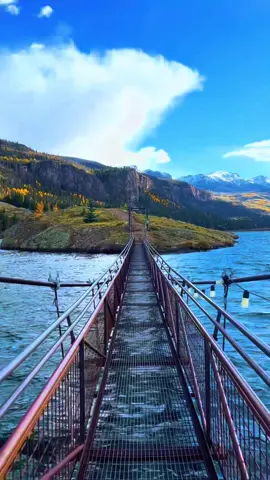 𝐟𝐚𝐥𝐥 𝐢𝐧 𝐂𝐨𝐥𝐨𝐫𝐚𝐝𝐨🍂🏔️ #fyp #coloradofall #lakecity #mountains #lakesancristobal 