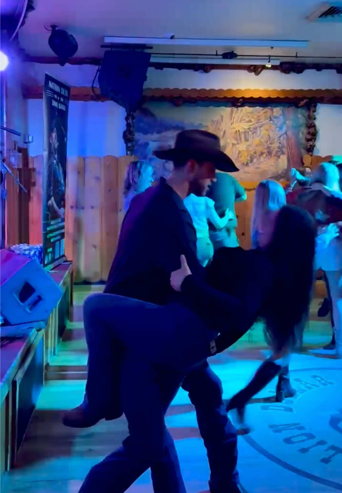 when youre just starting to learn and he says “trust me” #swingdancing 
