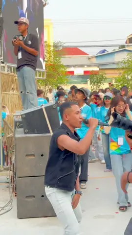 ស្រឡាញ់គ្នាយូរម៉េចស្ទាវ Remix _ Srolanh knea yu mec steav remix by Khanh Sioun _ ខាន់ ស៊ីអឿន #fypシ゚ #foryou #សង្សារគ្នាយូរមិចស្ទាវ #foryoupage #ខាន់ស៊ីអឿន 