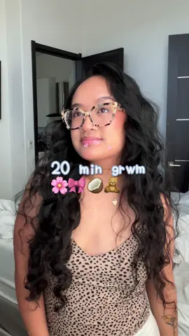 quick grwm 🌸🎀🥥🧸☁ #grwm #getreadywithme #makeup #tutorial #fyp 