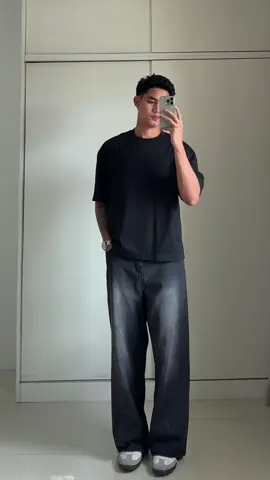 Black fits 🤌🏼 #basicfit #fashiontiktok #fitcheck #cleanfit #OOTD 