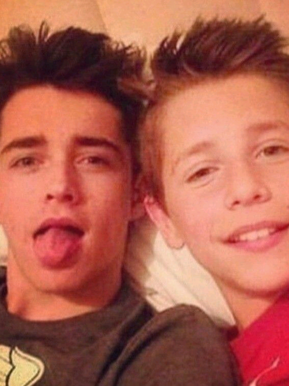 Charles pas masih gadis keliatan banget twink-nya. #charlesleclerc #ferrari #scuderiaferrari #F1 #CL16 