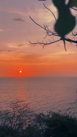 Terkadang yang memberimu jawaban bukan manusia, tapi situasi.  #indiasong #channamereya #aedilhaimushkil #fyp #bollywood 