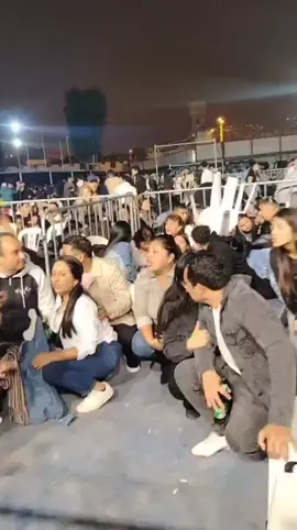 En el Concierto de Agua Marina 🔴Todos en el piso tras escuchar la rá4aga de disparos por arma de guerra.