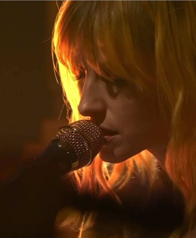 I’M STILL NOT OVER WHAT HAYLEY WILLIAMS JUST DID 😭 #hayleywilliams #egodeathatabacholoretteparty #paramore #fy #truebeliever 