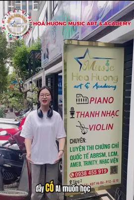 🎶 Chào mừng bạn đến với Hoà Hương Music Art & Academy – nơi âm nhạc bắt đầu từ cảm xúc 💫 Ở đây, chúng tôi không chỉ dạy nhạc, mà giúp bạn sống cùng âm nhạc. 🎹 Không cần năng khiếu, chỉ cần đam mê! Hoà Hương Music Art & Academy  Trung tâm âm nhạc uy tín tại TPHCM #HoaHuongMusic #TrungTamAmNhac #piano 
