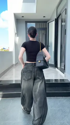 Cái màu nó đã đẹp rồi, giờ lại thêm cái ống kiểu lạ nữa , nhức nách 😋 #xuhuongtiktok #viral #jeans #ssstore #trending 