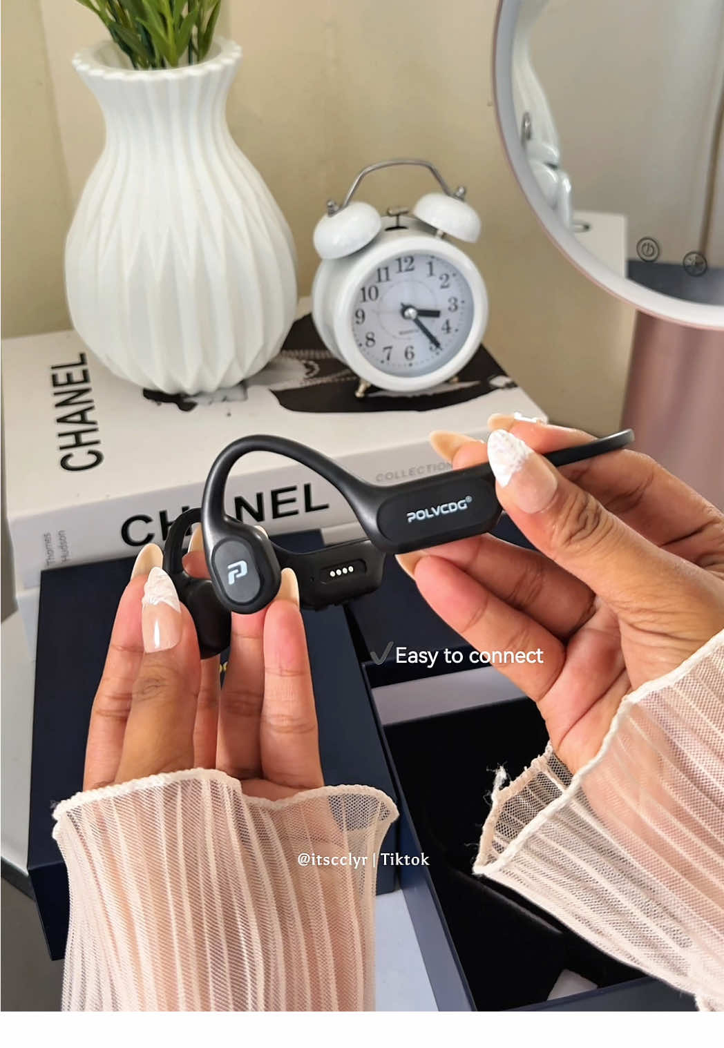 POLVCDG X9 — built for your active lifestyle. Sweat-proof, slip-proof 🚴🏋️⛹️🤾🏊🏄🚵🧗 #polvcdg #polvcdgboneconductionearphones #boneconduction #earphones #wirelessearphone 