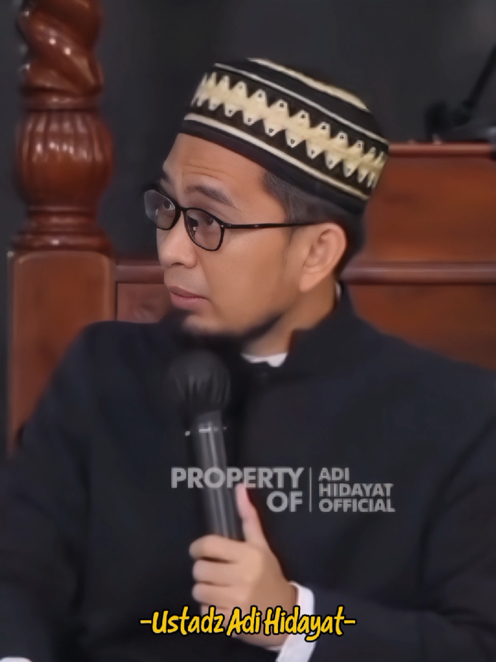 Semakin tinggi Iman seseorang, semakin terjaga pula perkataan dan perilakunya🌿 #selfreminder #dakwah #ustadzadihidayat #fyp 